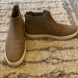 Never worn Sneakers!